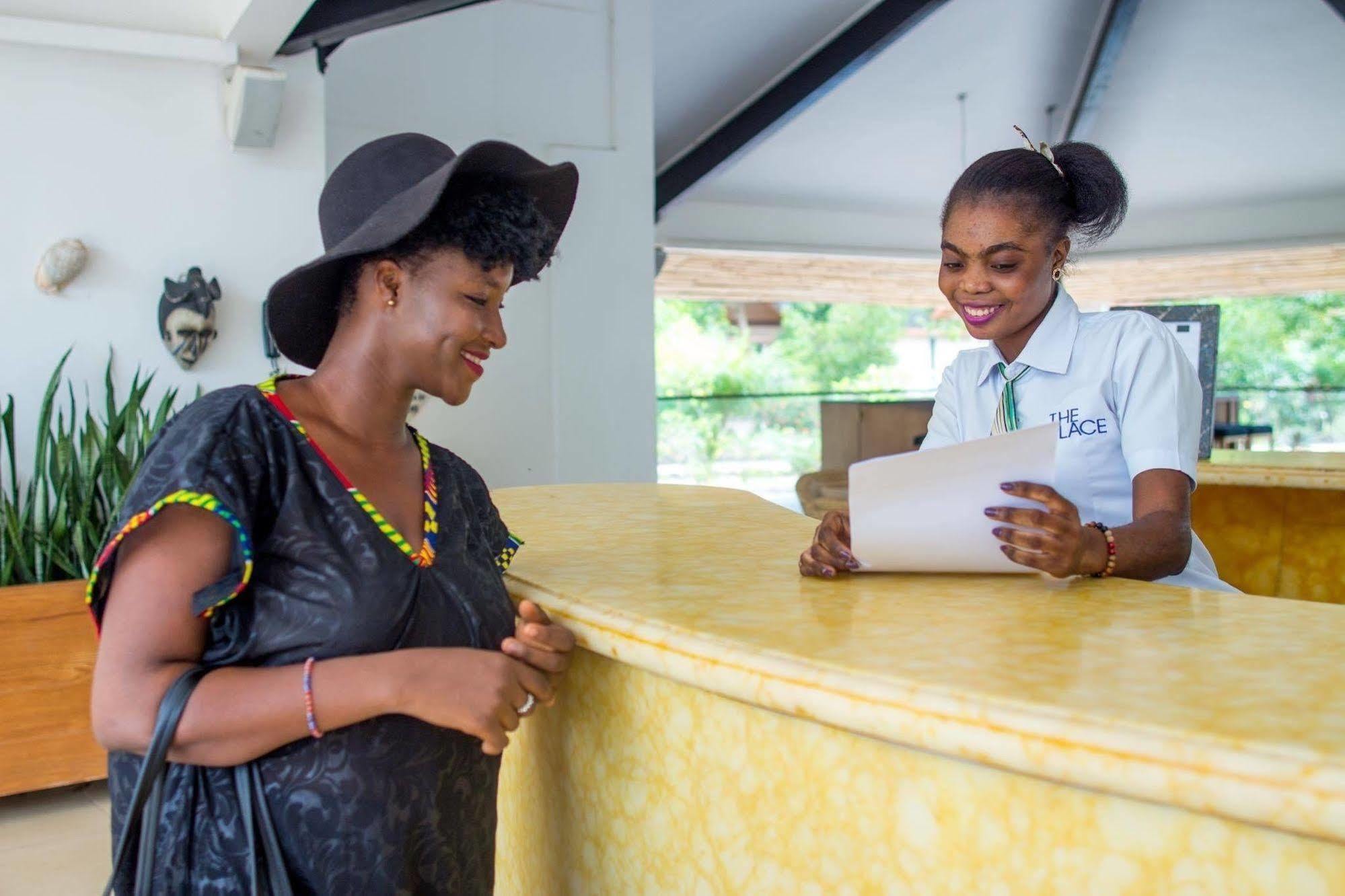 The Place Resort At Tokeh Beach Freetown Exteriér fotografie