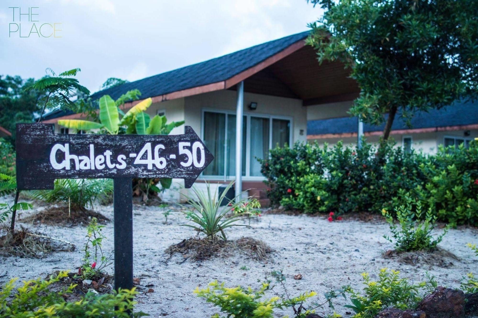 The Place Resort At Tokeh Beach Freetown Exteriér fotografie