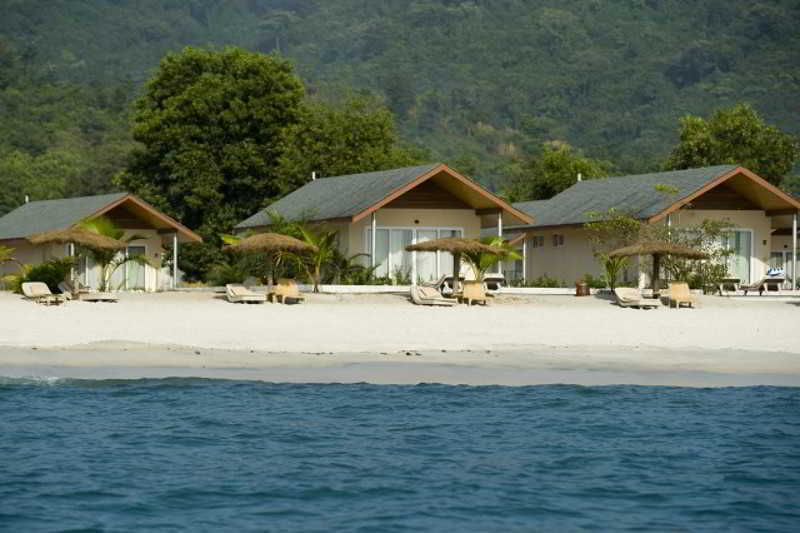 The Place Resort At Tokeh Beach Freetown Exteriér fotografie